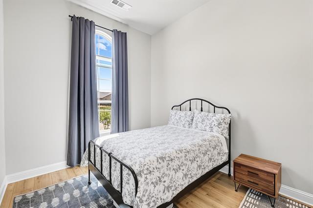 Building Photo - 2016 Strolling Wy