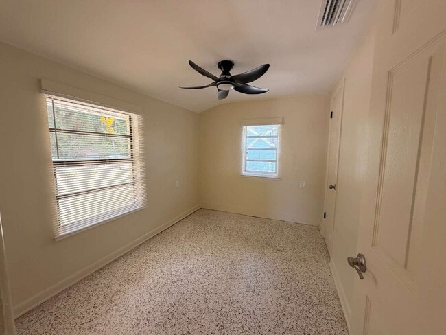 Building Photo - 5808 Olive Dr