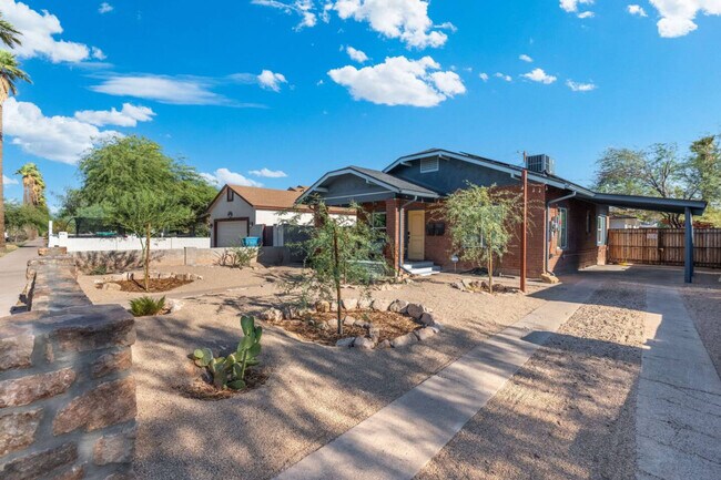 Building Photo - 1407 E McKinley St