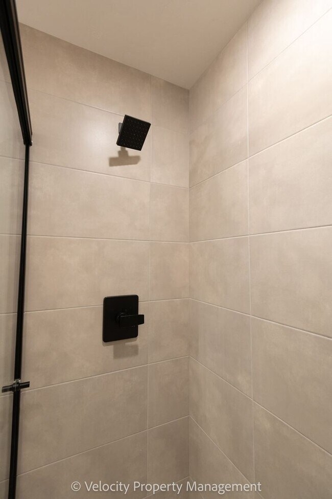 Building Photo - 3032 NE Terreo Pl