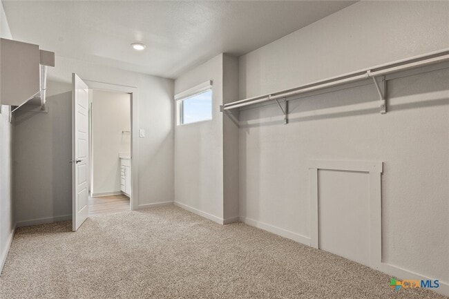 Building Photo - 530 Wilshire Rd