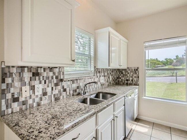 Building Photo - 6102 Reicher Dr