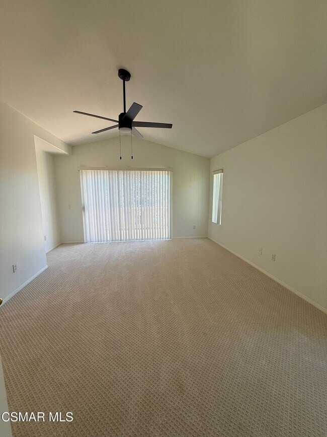 Building Photo - 503 Shadow Ln
