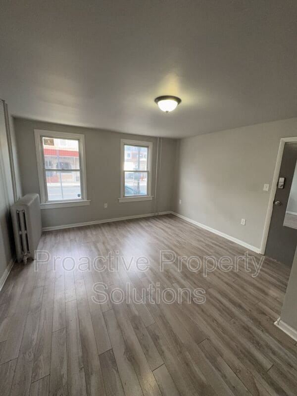 Building Photo - 209 Cattell St