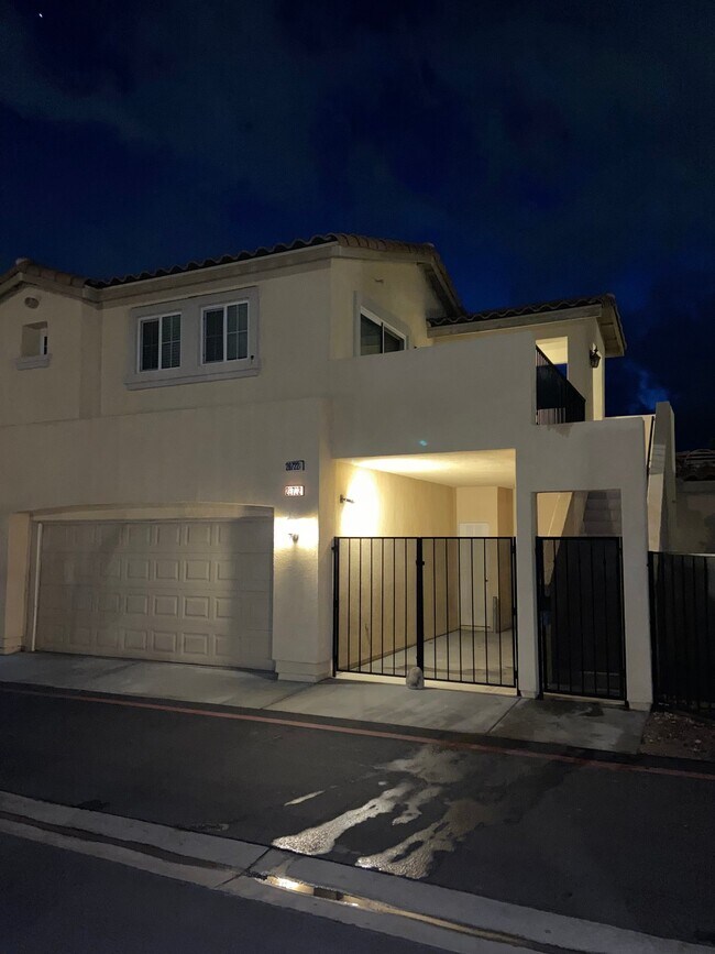 Building Photo - 26722 Avenida Quintana
