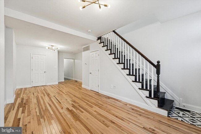 Building Photo - 2814 W Stiles St