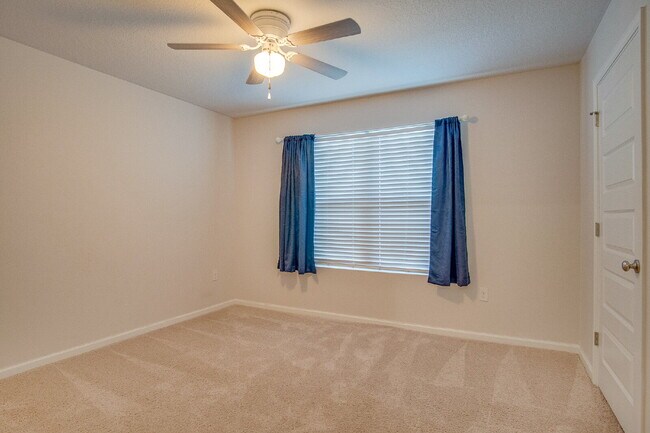 Building Photo - Season’s Savings! Spacious 5BR Near NAS – ...