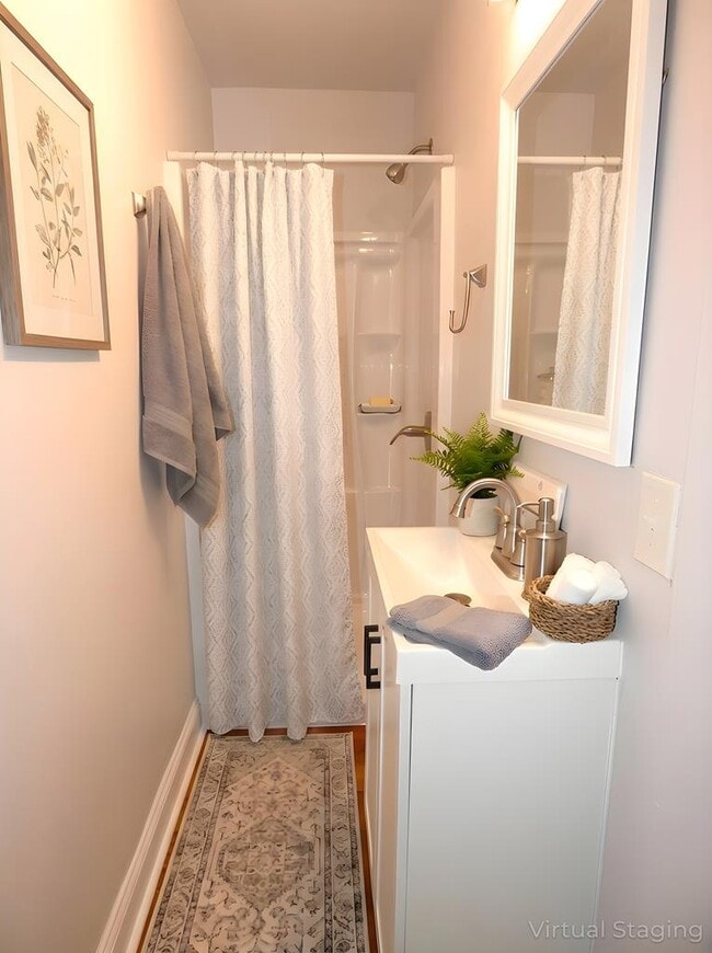 Building Photo - 324 Grace St