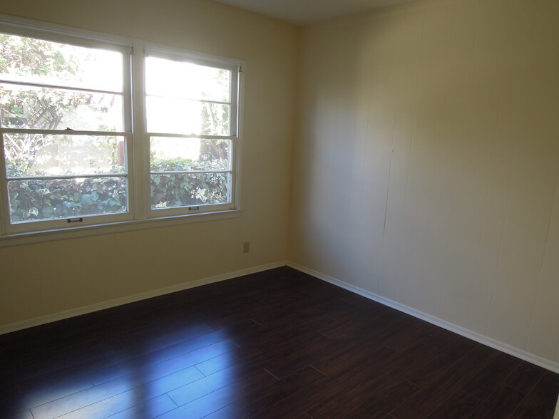 2nd bedroom - 5734 Fulcher Ave