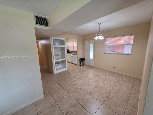 Building Photo - 6130 Funston St