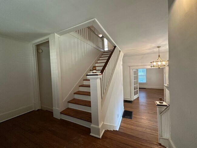 Building Photo - 1318 Harbert Ave