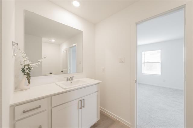 Building Photo - 3013 Tooley Dr