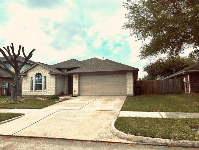 Building Photo - 911 Christopher Ln