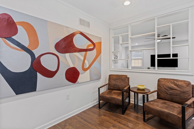 Building Photo - 6864 Aspenhill Dr