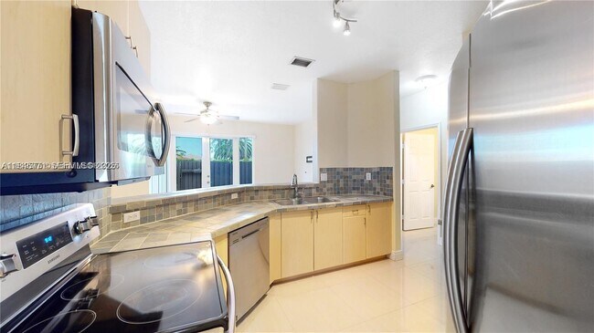 Building Photo - 12281 SW 121st Terrace