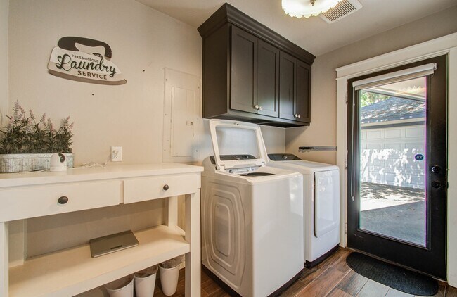 Building Photo - 18006 Bambridge Dr