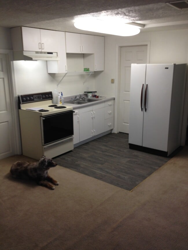 Building Photo - 8810 W Cory Ln