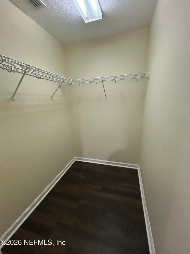 Building Photo - 4233 Clybourne Ln