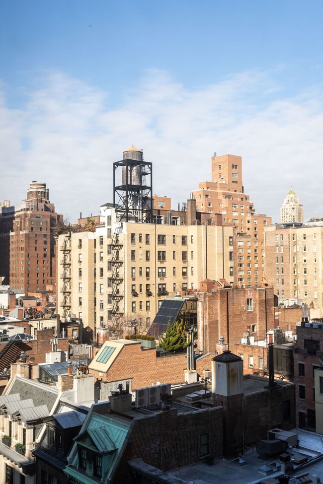 Building Photo - 188 E 70th St