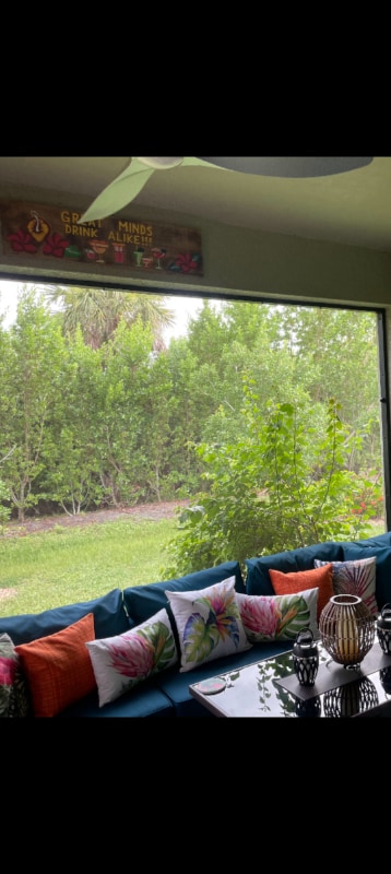 Building Photo - 7241 W Lenox Cir