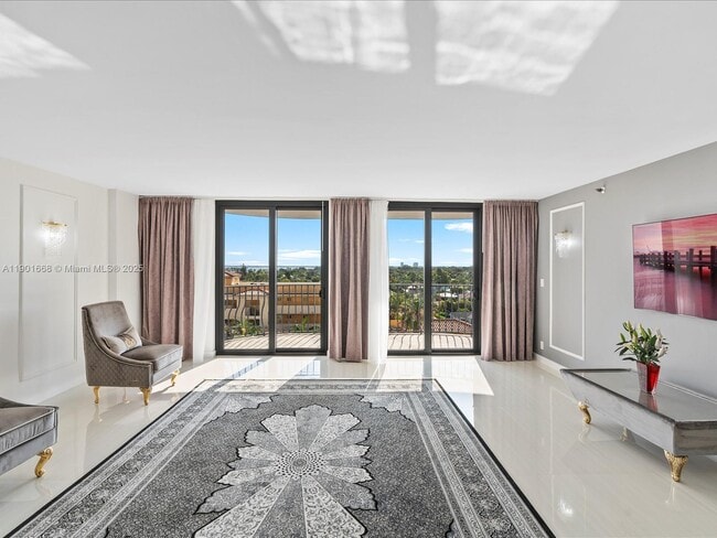 Building Photo - 8877 Collins Ave