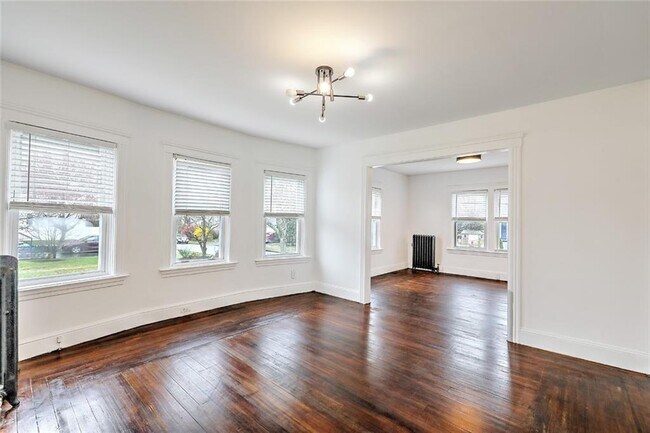 Building Photo - 73 Washburn Ave