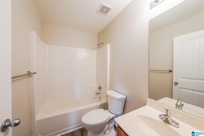 Building Photo - 584 Kincaid Cove Ln