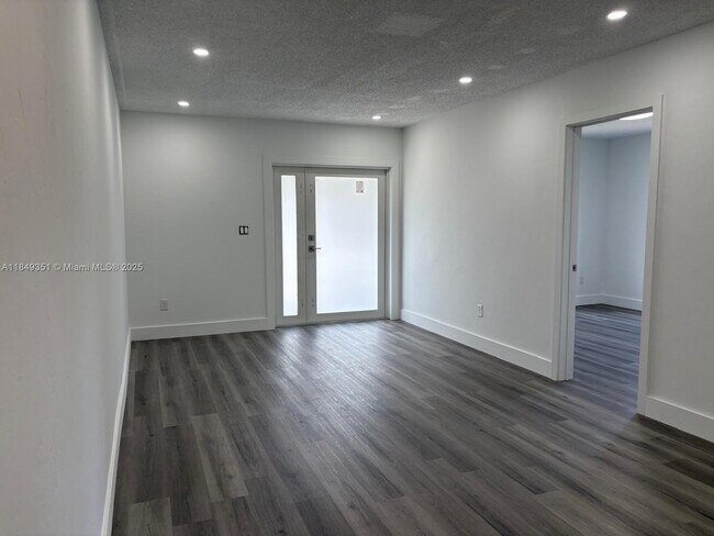 Building Photo - 3368 NW 51st Terrace