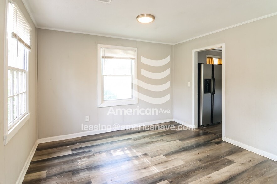 Building Photo - 239 Rutland Cir