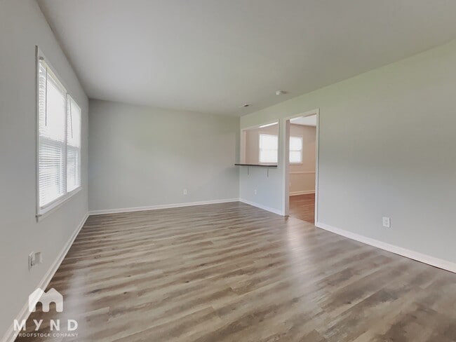 Building Photo - 3622 Bardot Dr