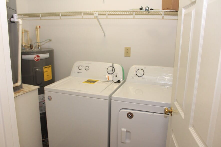 Washer / Dryer - Brand New - 1049 Stones Throw Dr NW