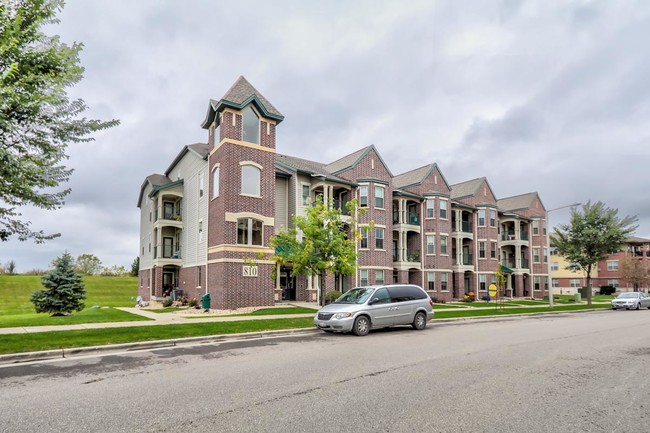 Sunset Terrace - 810 Jupiter Dr Madison WI 53718 | Apartment Finder