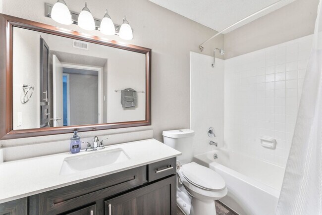 Building Photo - 3501 S 1st St