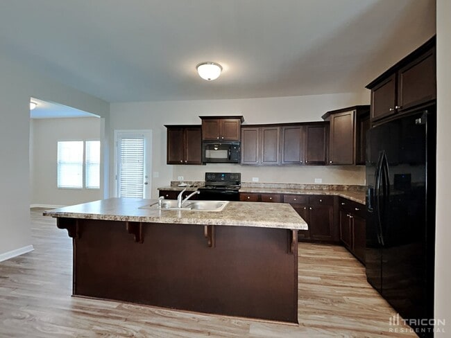 Building Photo - 2211 Osprey Ln