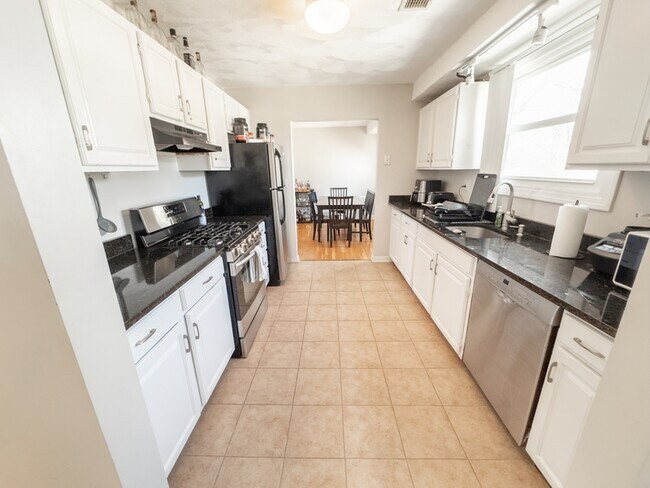 Building Photo - 28 Fisk Ave