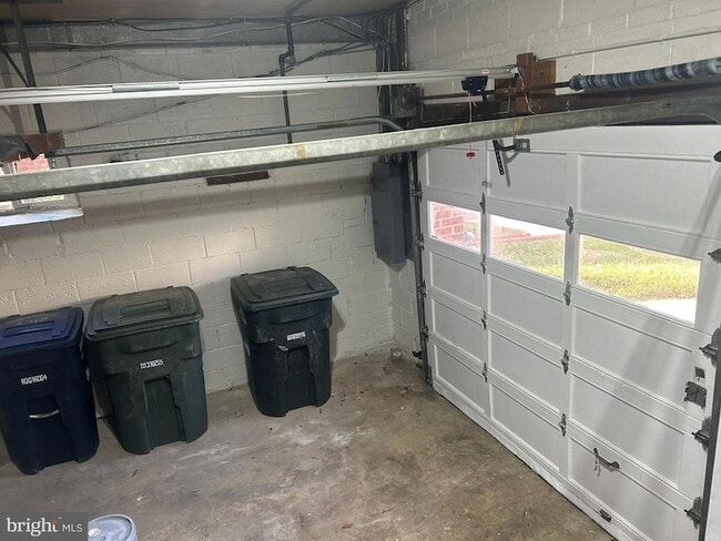 Building Photo - 3013 Nash Pl SE