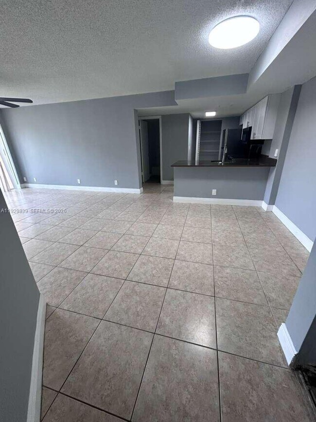 Building Photo - 10757 Cleary Blvd