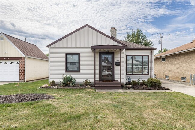 Primary Photo - 1303 Dartmoor Ave