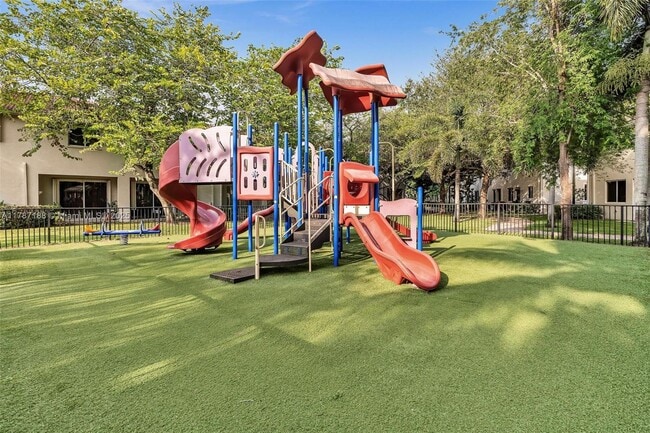 Building Photo - 21205 NW 14th Pl