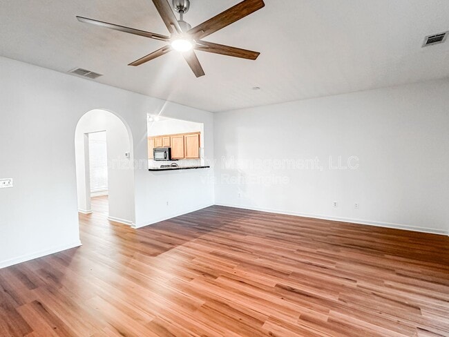 Building Photo - 75 Pearl Chambers Dr