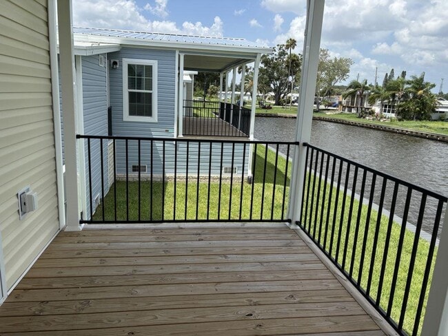 Building Photo - 5646 Blue Harbor Dr