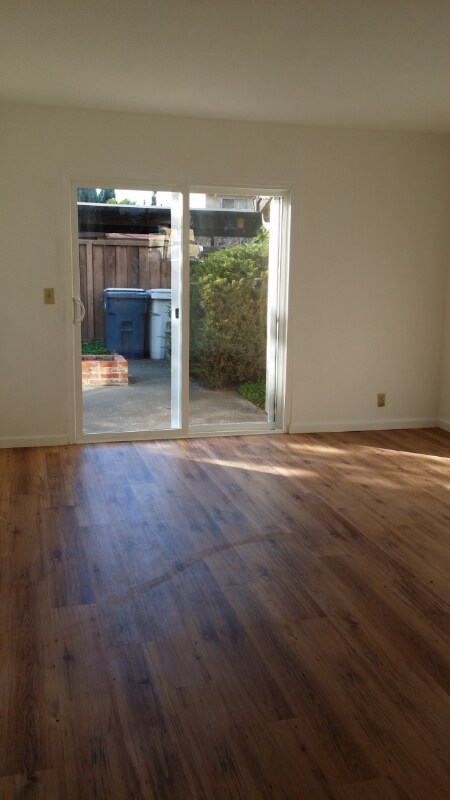 Building Photo - 37987 Vallejo St