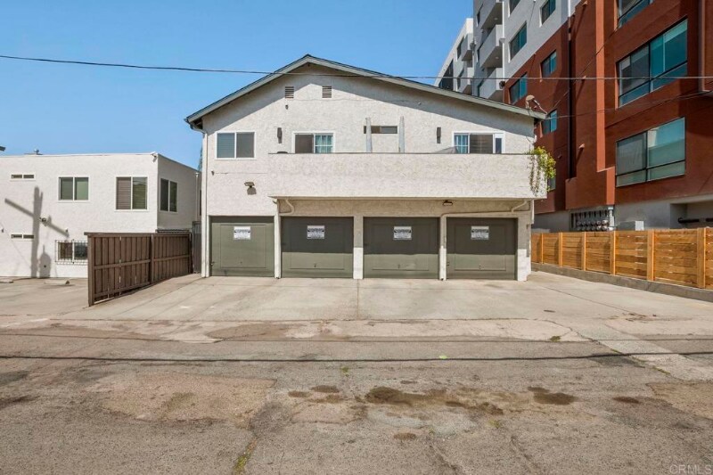 Building Photo - 3935 Oregon St