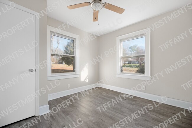 Building Photo - 457 Cherryville Rd