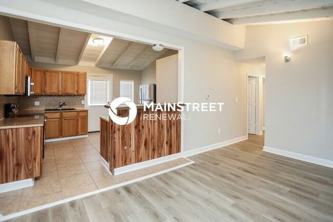 Building Photo - 3 Bedroom Pet-Friendly Home in Kansas City...