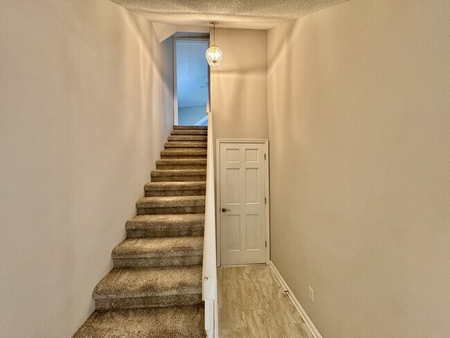 Building Photo - 218 Oligi Cir