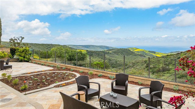 Building Photo - 27 Pacific Mist