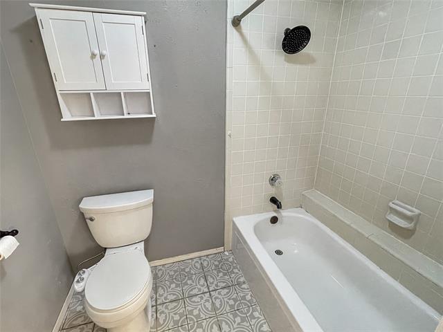 Building Photo - 4213 Avon Ct