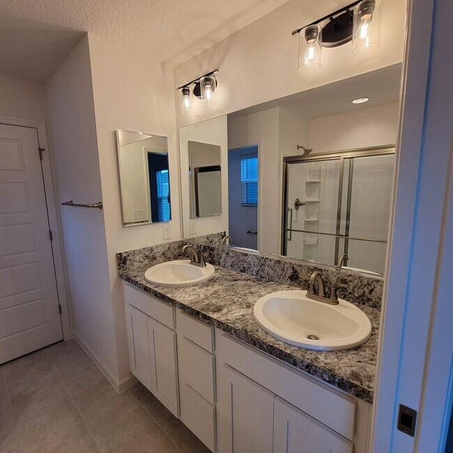 Building Photo - Wonderful home in Citrus Grove