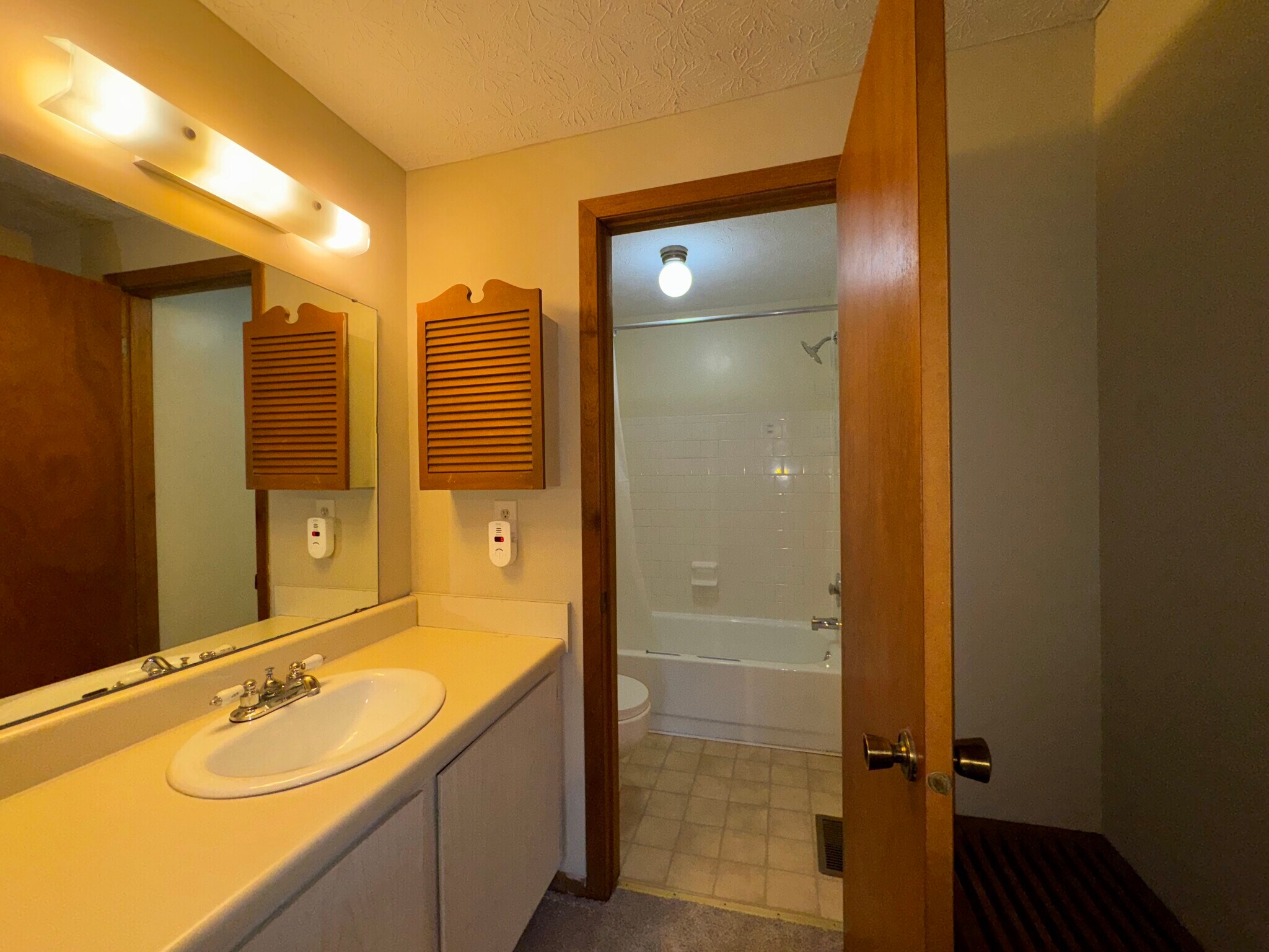 Building Photo - 307 Cross Wind Dr